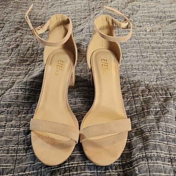 El Elax women's suede dress sandal Size 8.5 B (M) - Picture 1 of 3